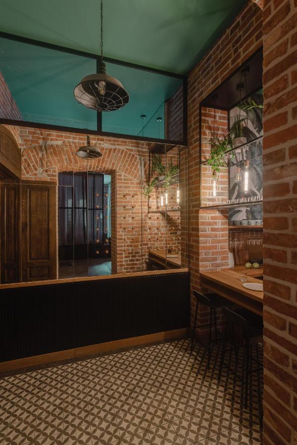 Larry Bird Old Town By Willywalls Krakau Buitenkant foto